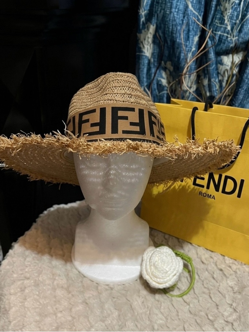 nwt Wide-Brim Straw Sun Hat